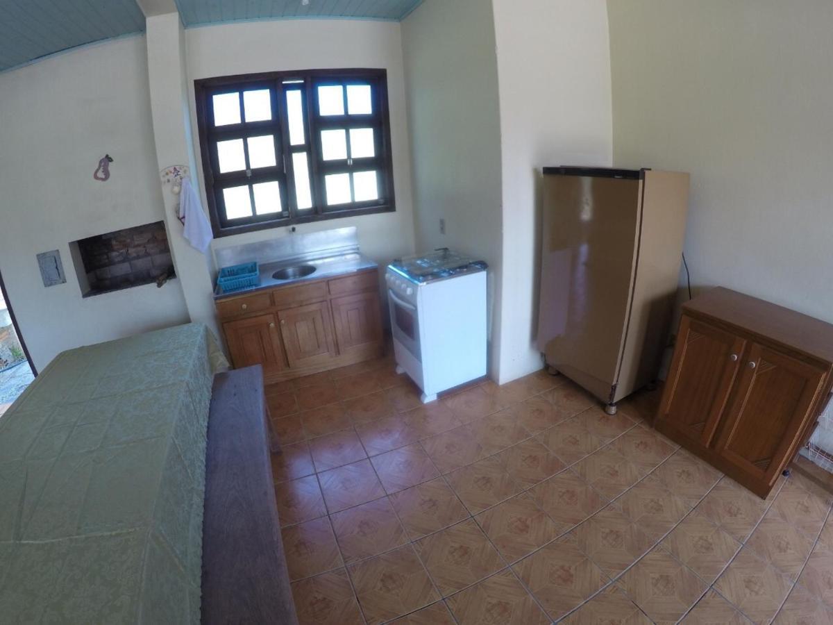 Suites Praia Da Ferrugem ガロパバ エクステリア 写真